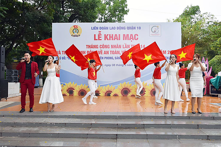 Image: Lễ khai mạc “Tháng công nhân” lần thứ 14 và “Tháng hành động  về an toàn vệ sinh lao động” năm 2022 Chủ đề: “Công nhân Việt Nam: Tiên phong, sáng tạo, trách nhiệm, an toàn, thích ứng”