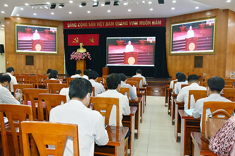 Image: Hội nghị quán triệt những nội dung cốt lõi của các quy định mới của Trung ương về công tác kiểm tra, giám sát, kỷ luật đảng