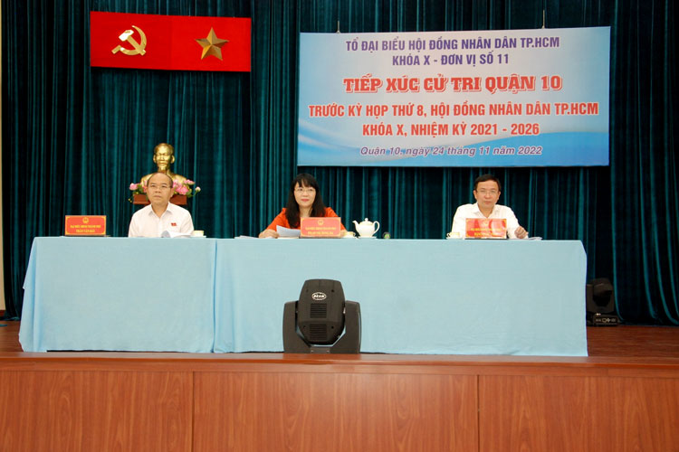 Image: Hội nghị tiếp xúc giữa Tổ đại biểu Hội đồng nhân dân Thành phố Hồ Chí Minh (đơn vị số 11) với cử tri quận 10 trước kỳ họp thứ 8