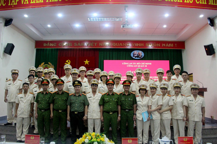 Image: Công an Quận 10 tổ chức Lễ công bố Quyết định của Giám đốc Công an Thành phố Hồ Chí Minh về tổ chức bộ máy Công an quận