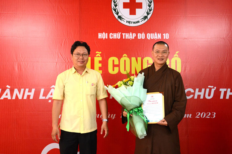 Image: Thành lập Điểm hiến máu Chữ thập đỏ Quận 10